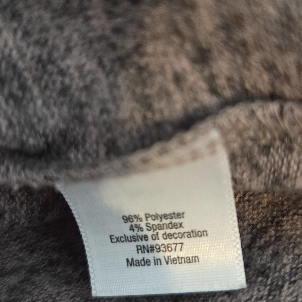 Women's St. John's Bay Pullover Sweater in Gray and Burgundy, Size M - Picture 3 of 14